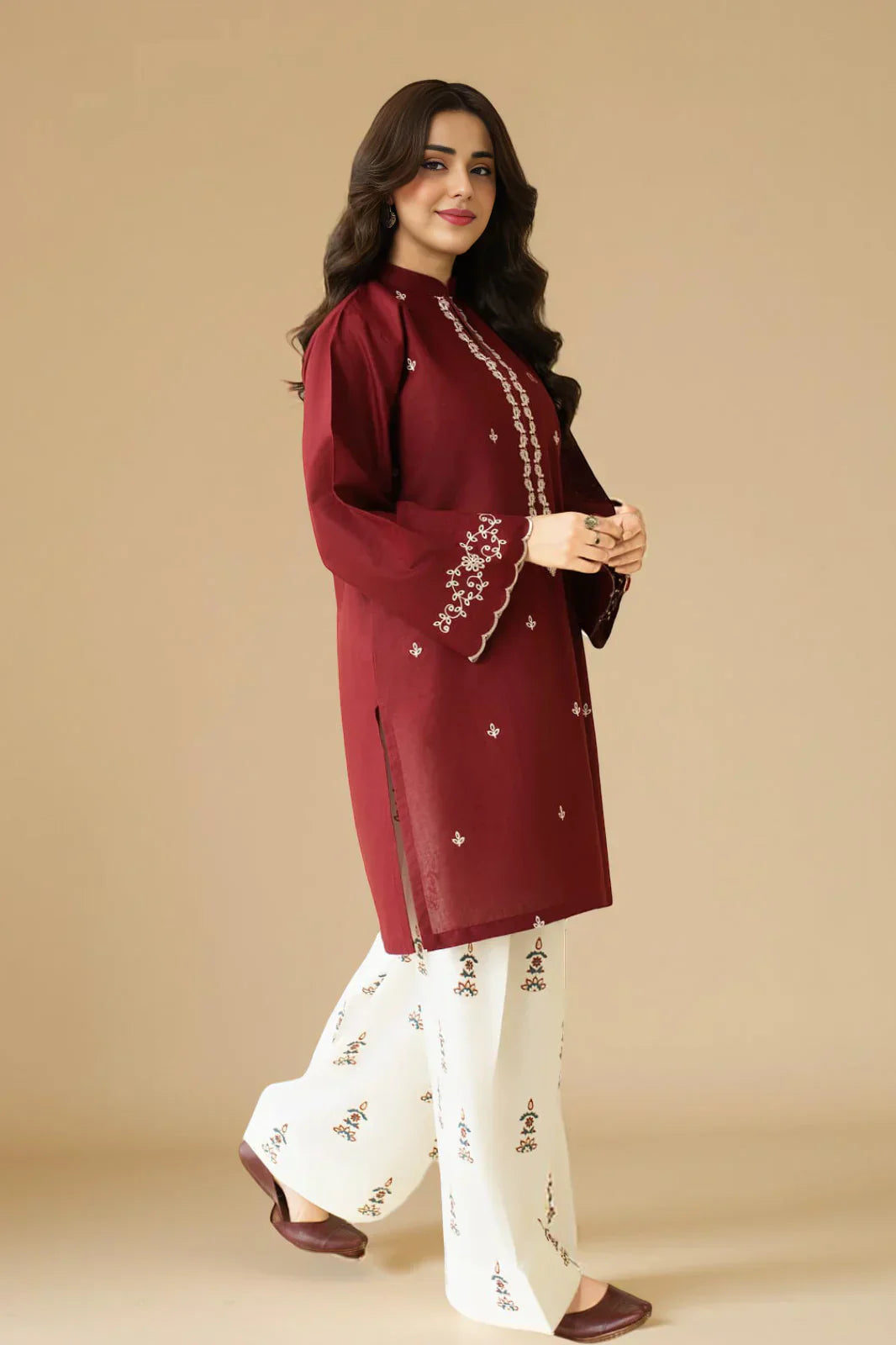 Designer Embroidered 2PC Suit – Ready to Wear✨♥️
