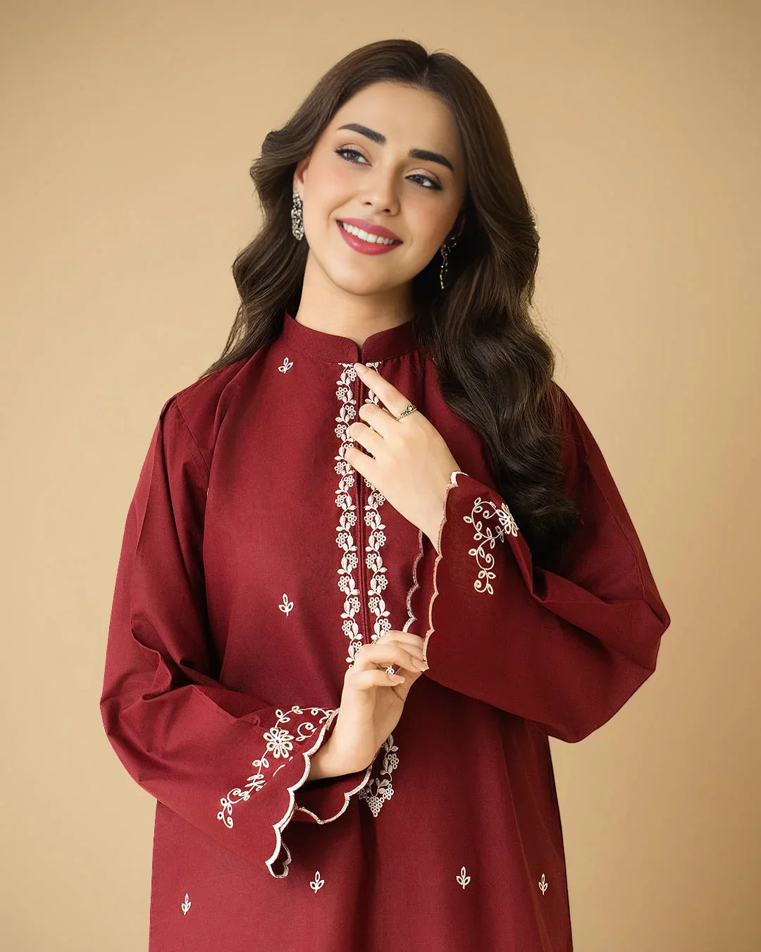 Designer Embroidered 2PC Suit – Ready to Wear✨♥️