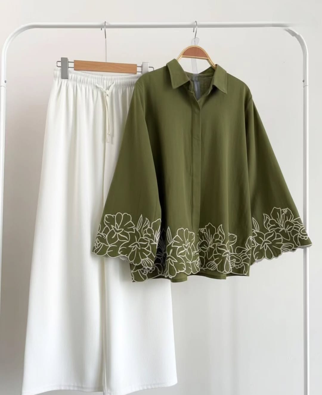 2 Piece Embroided Western style suit 👗👖 -2052