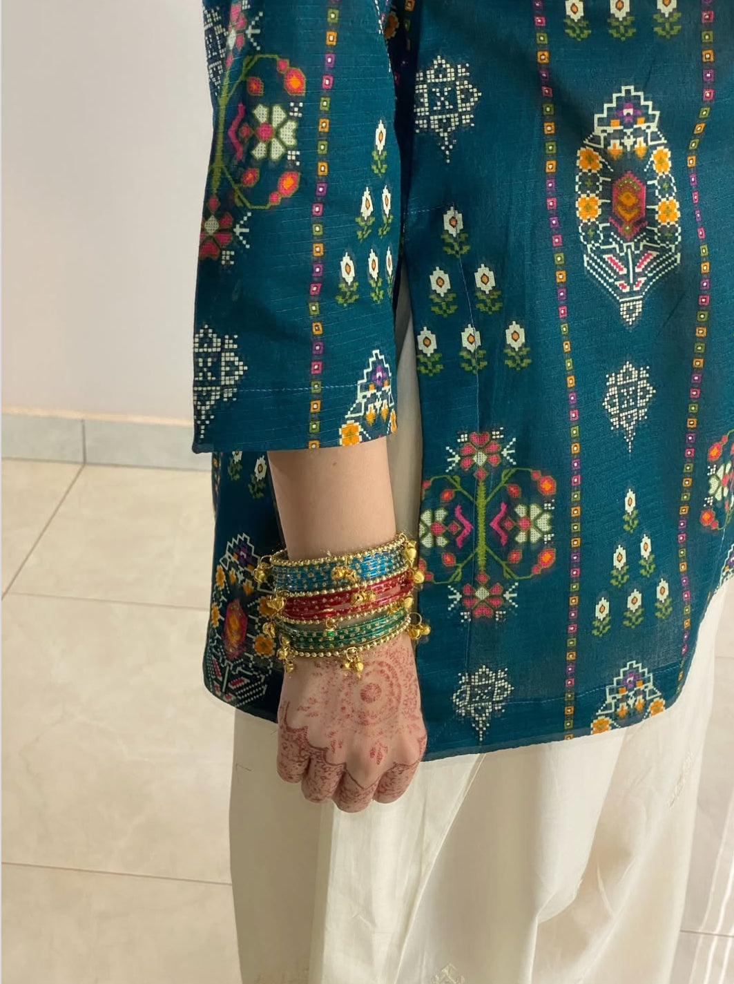 🌿 Zarqash Printed Kurti with Farshi Shalwar 🤍D 2061